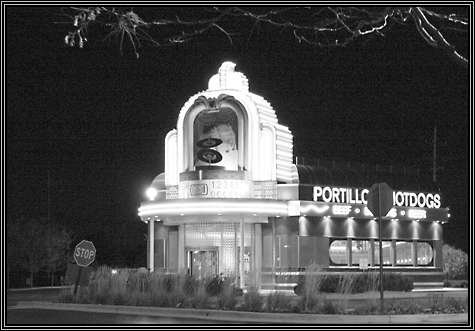 October 11, 2006 ... 10 minutes before close ... Portillos ... 