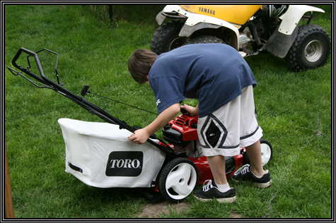 Ben's dad got a new lawn mower ... May 2007 ... 
