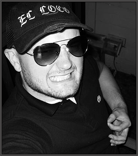 David on the back deck being a retard ... June 2007 ... 