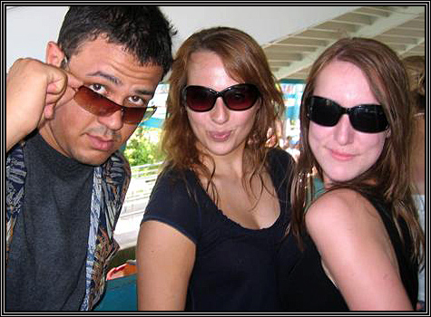 Jake ... girls ... Six Flags Great America ... June 2007 ... Jake ... girls ... Six Flags Great America ... June 2007 ...
