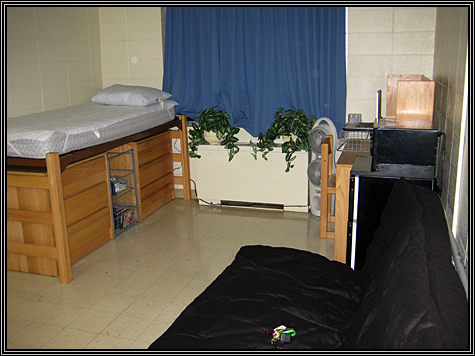 After shopping Jake put the futon together ... mostly unpacked ... August 2007 ... After shopping Jake put the futon together ... mostly unpacked ... August 2007 ...