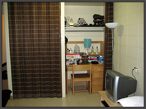 After shopping Jake put the futon together ... mostly unpacked ... August 2007 ... After shopping Jake put the futon together ... mostly unpacked ... August 2007 ...