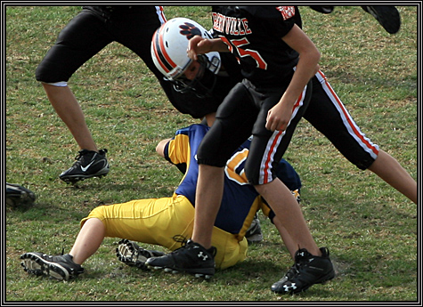 One last picture of Ben from a week ago ... here he is tackling another player ... after he chewed out the referee ... One last picture of Ben from a week ago ... here he is tackling another player ... after he chewed out the referee ...