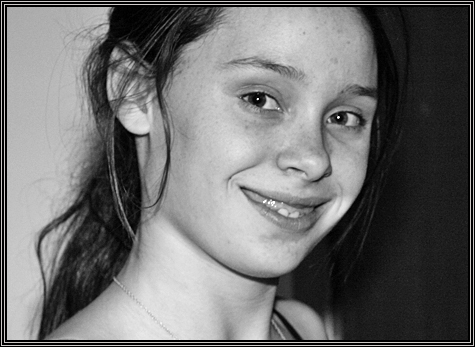Carissa ... March 16, 2008 ... carrying the lemon lemon cake ...