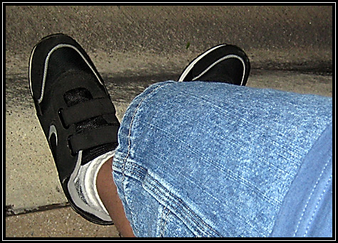 William ... my two right feet ... July 2008 .... William ... my two right feet ... July 2008 ....